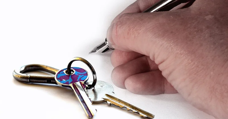 How to write a simple lease agreement (without gutting your protections)